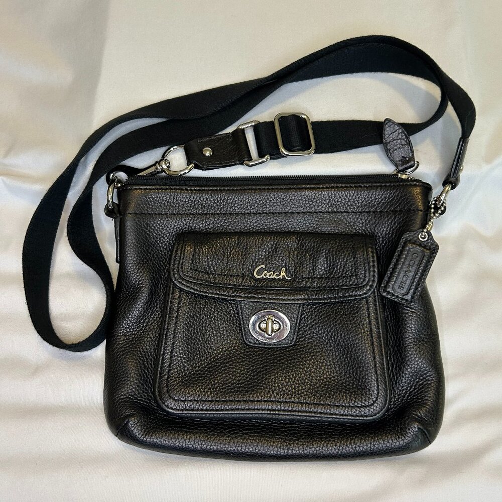 COACH Swingpack Black Pebbled Leather Crossbody Shoulder Bag Adjustable Strap